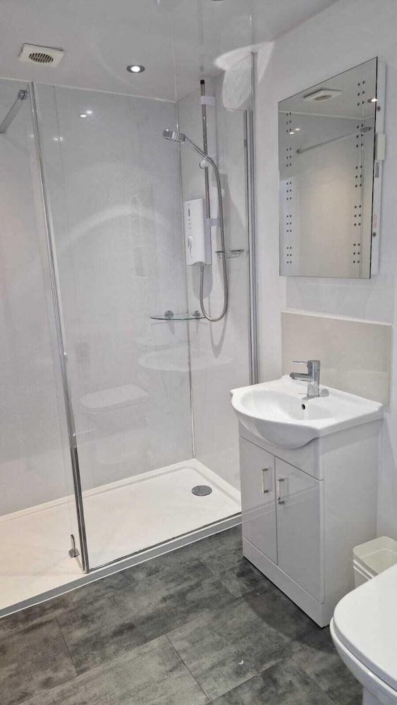 Standard Twin Room - Photo 3