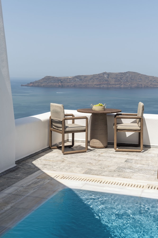 Honeymoon Suite with Outdoor Plunge Pool - Photo 7