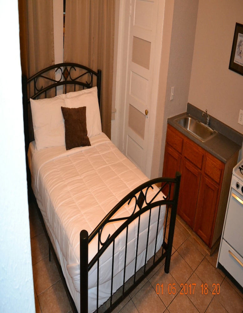 Standard Room, 1 Double Bed, Kitchenette photo 2