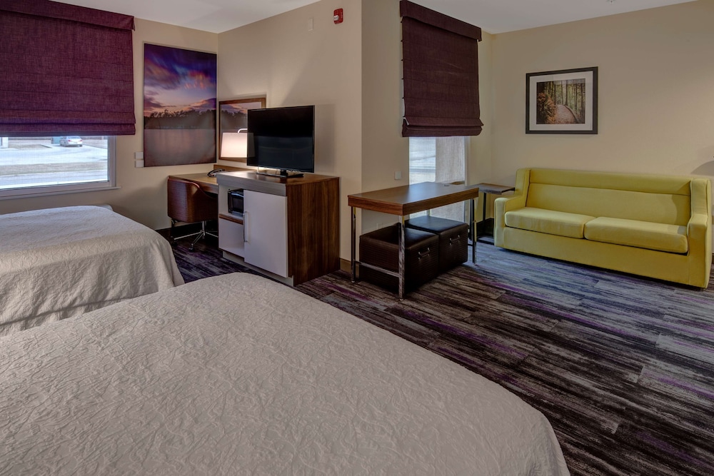 Studio, 2 Queen Beds, Accessible, Bathtub (Mobility/Hearing) - Photo 1