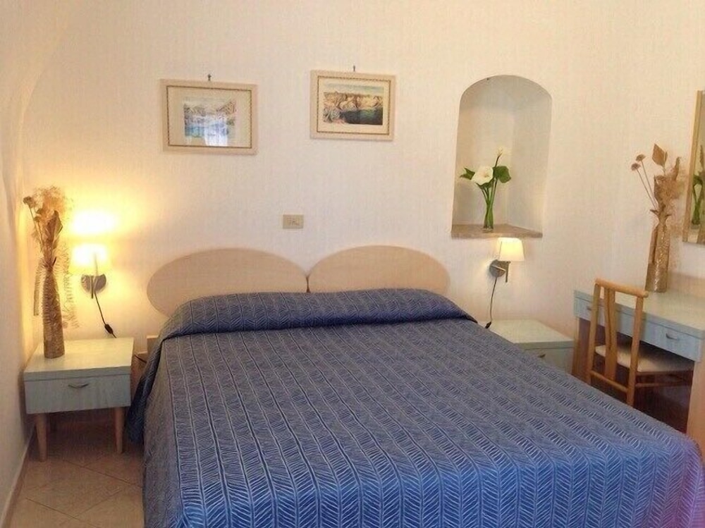 Comfort Quadruple Room