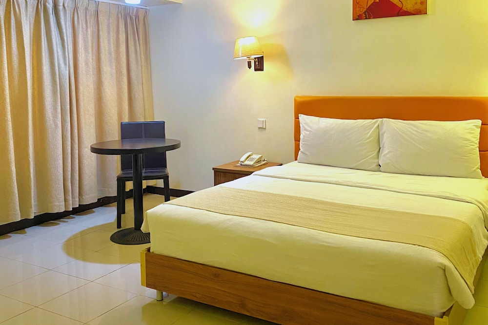 Premium Suite, 2 Double Beds, Non Smoking - Photo 2