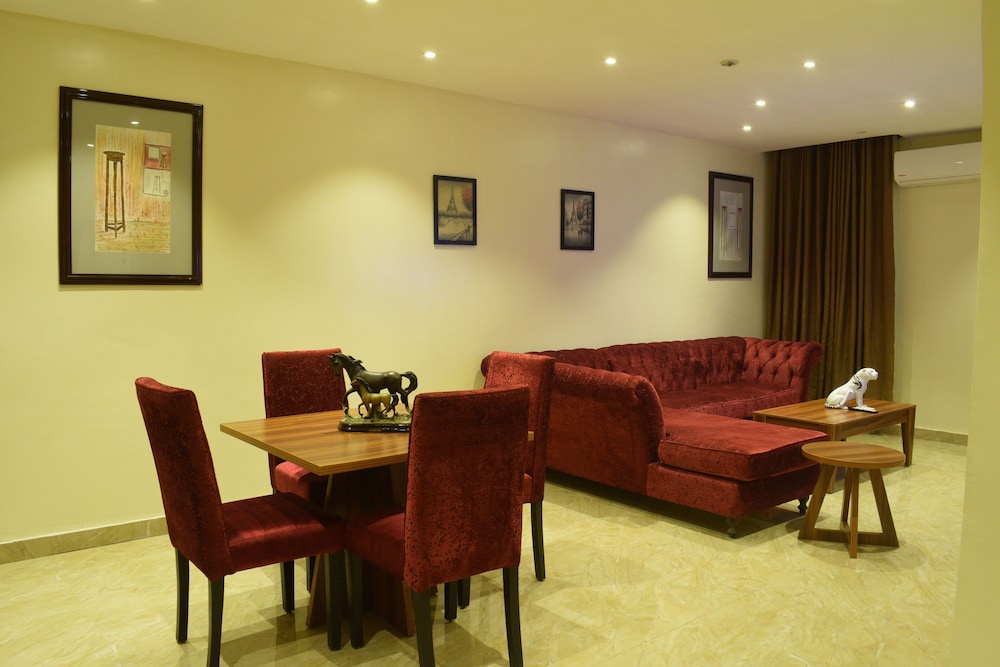 Suite, 1 Bedroom photo 1