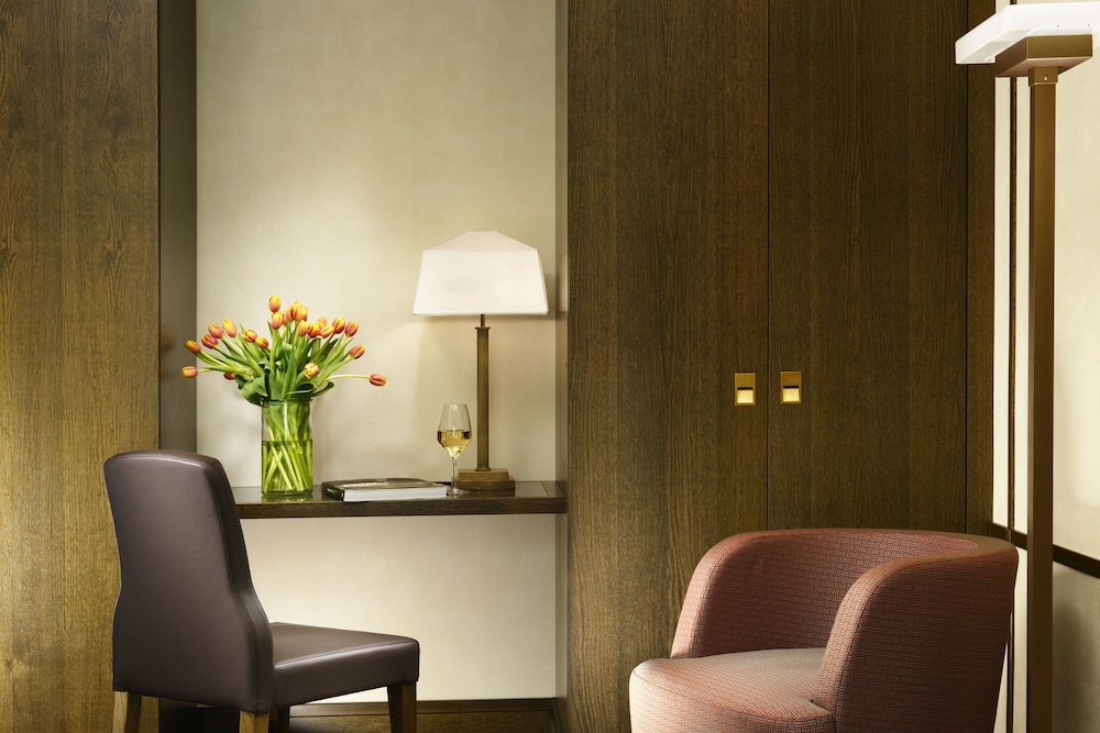 Deluxe Double or Twin Room (Premium Signoria View)