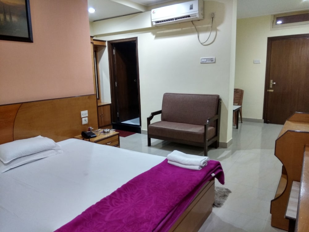 Deluxe Room - Photo 4
