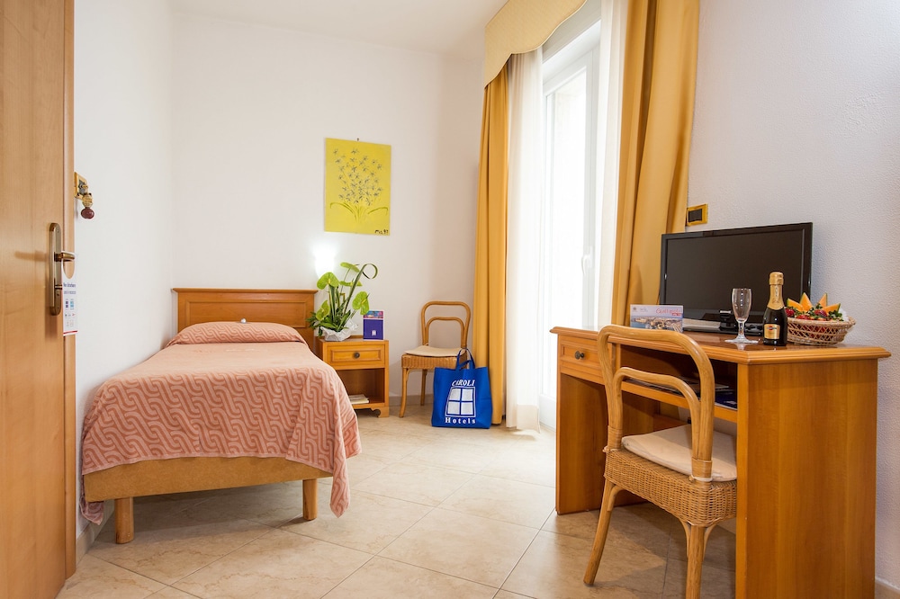 Economy Single Room, 1 Twin Bed photo 2