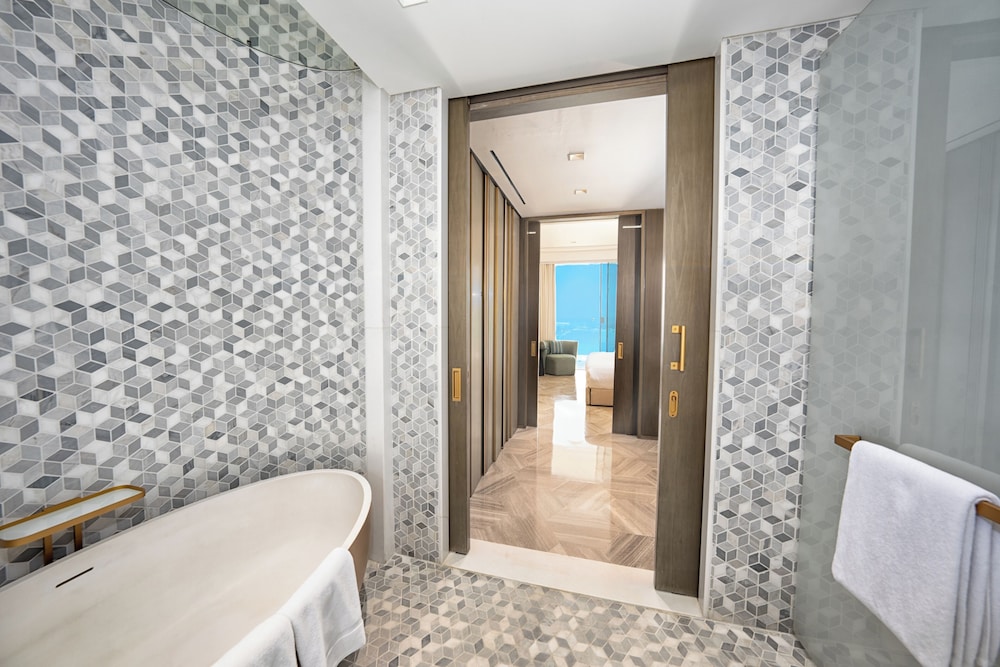 Junior Suite | Sea View, Including New Year Gala Dinner & Party