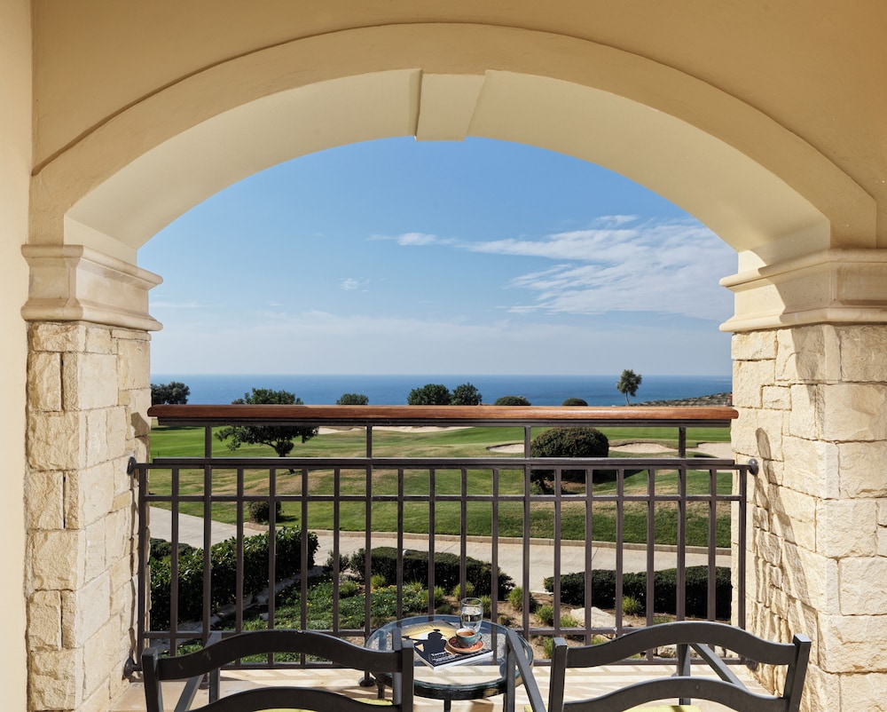 One Bedroom Suite Golf & Sea View - Photo 5