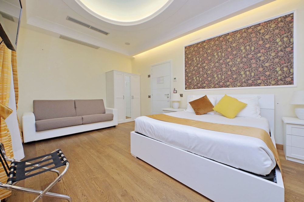Classic Triple Room photo 1