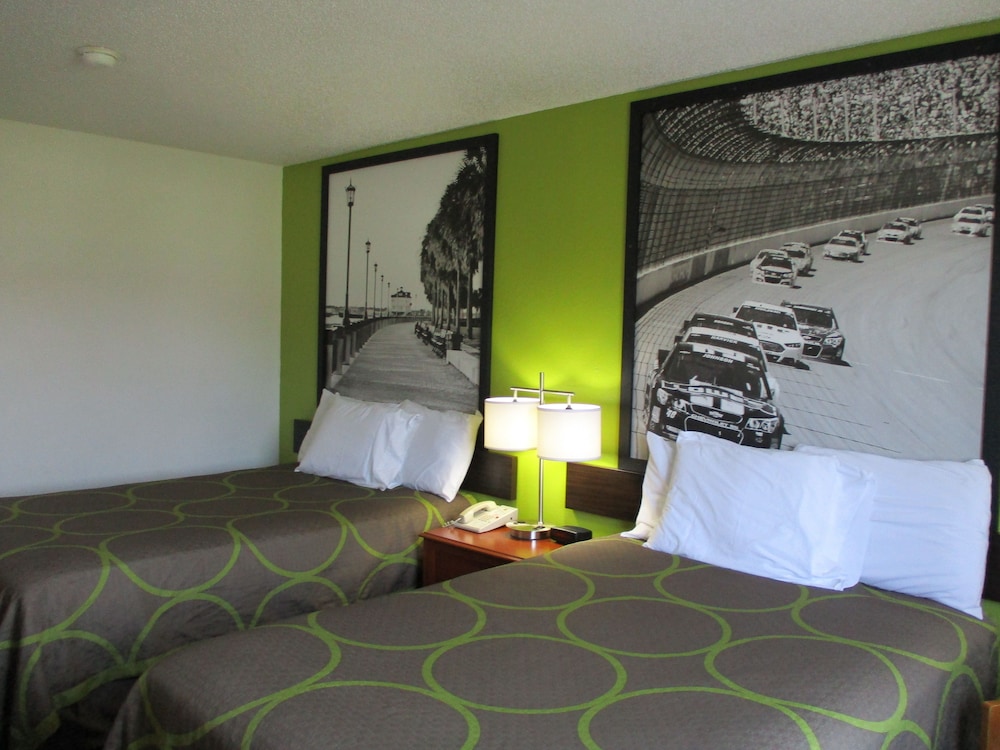 Room, 2 Double Beds - Photo 2