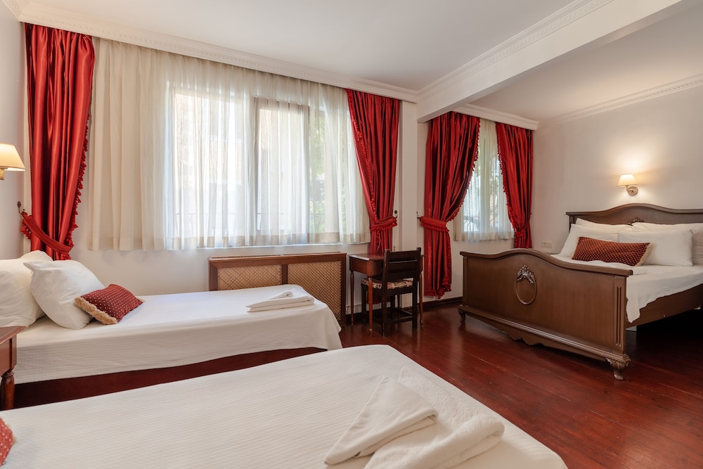 Quadruple Room photo 1