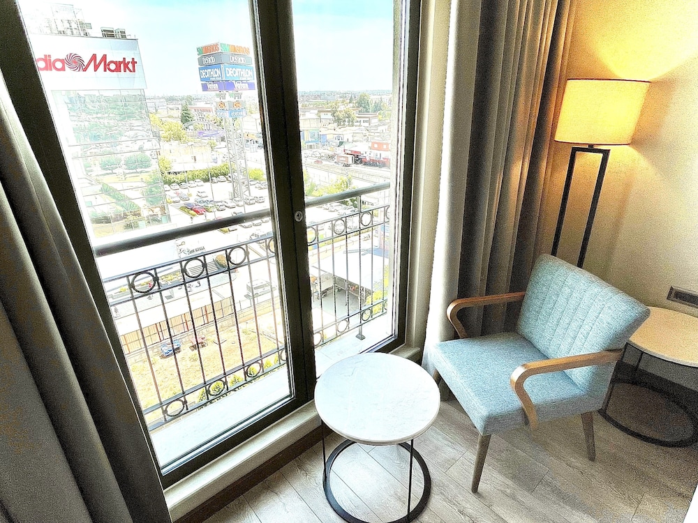 Standard Double Room, City View - Photo 3