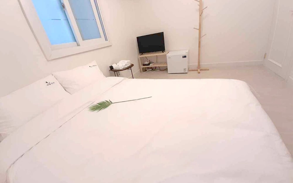 Room (Double Room 304)