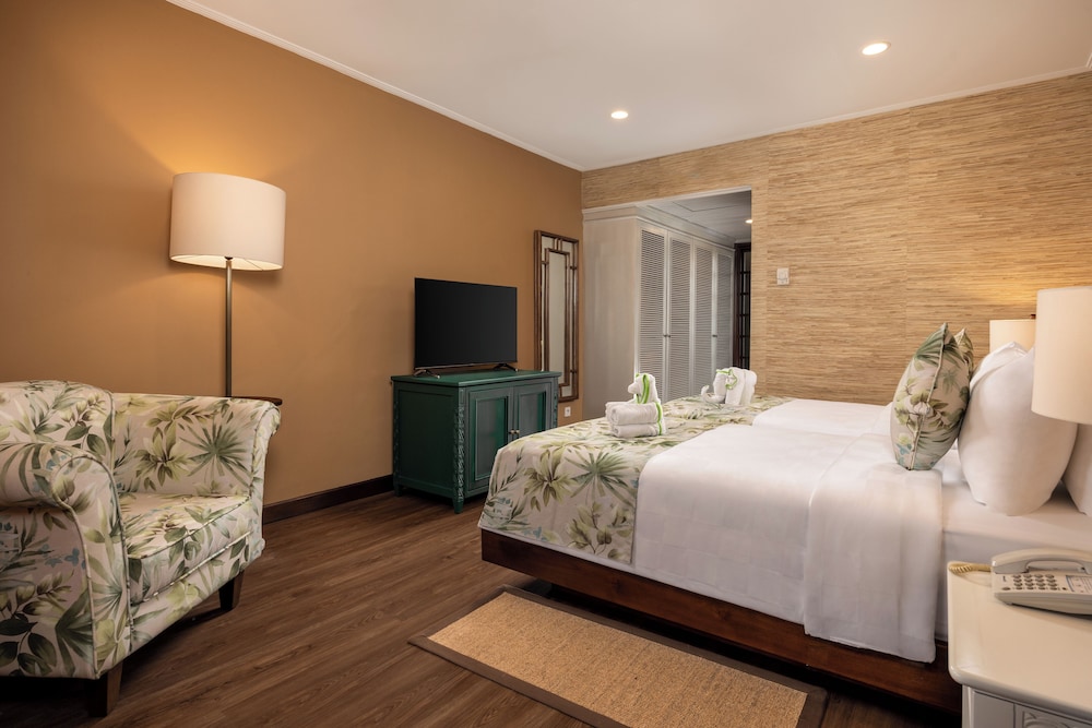 Two Bedroom Family Suites - Photo 2