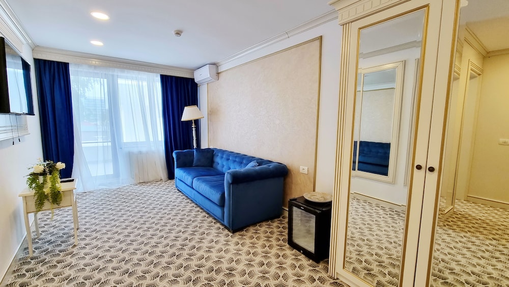 Executive Room, 1 Bedroom, Pool View