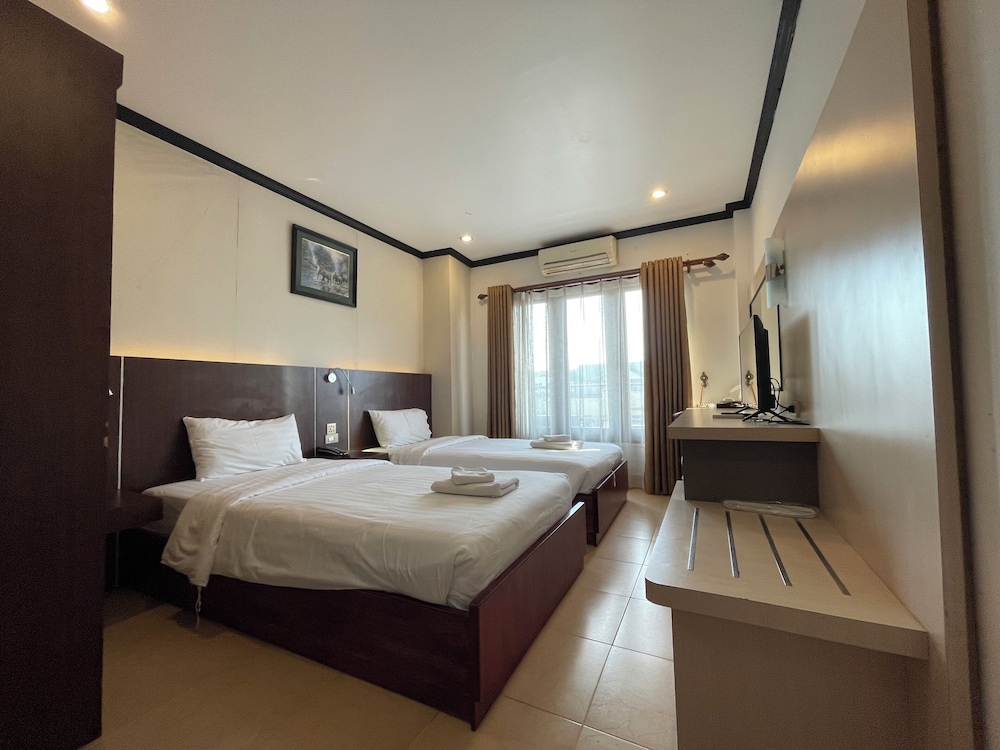 Deluxe Twin Room, 2 Twin Beds, Private Bathroom, City View