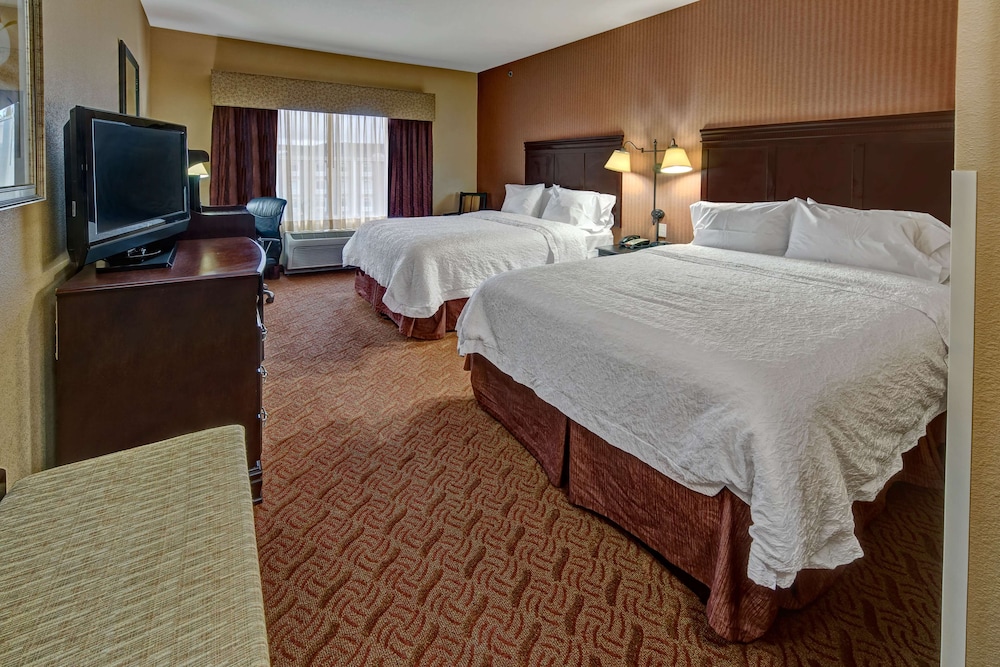 Room, 2 Queen Beds, Accessible, Non Smoking - Photo 3