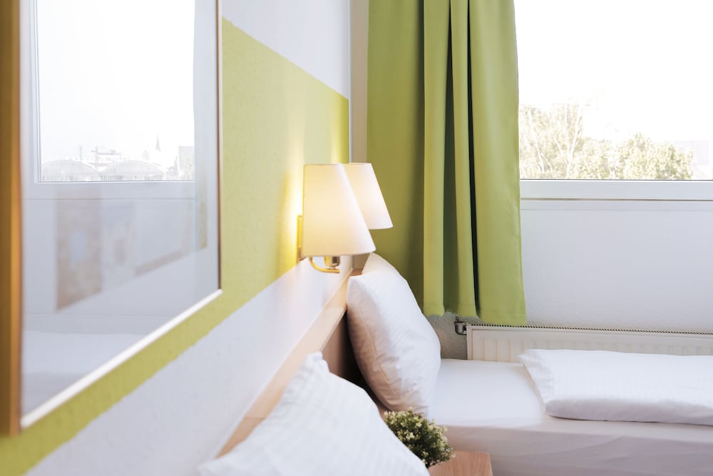 Economy Twin Room