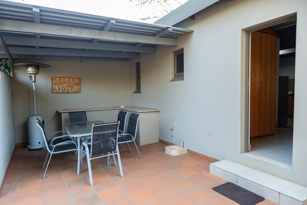 Superior Apartment photo 3