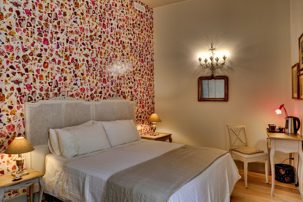 Deluxe Twin Room photo 2