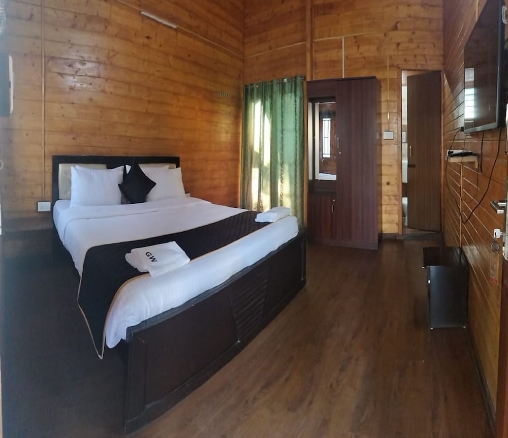 Deluxe Room - Photo 2