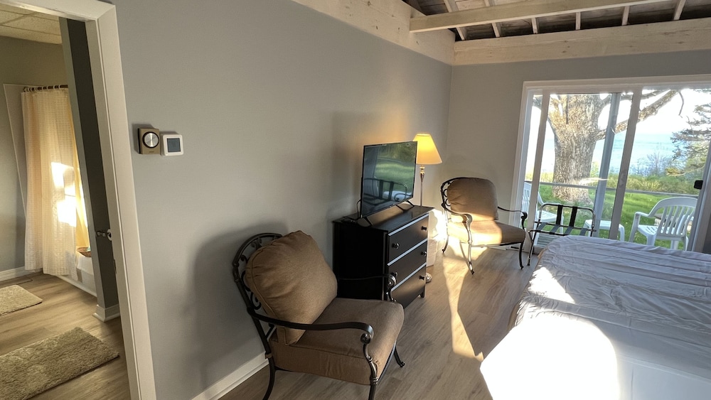 Cottage (Non Smoking) photo 2