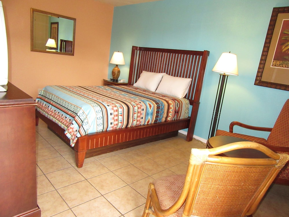 Standard Single Room, 1 Queen Bed, Smoking photo 2