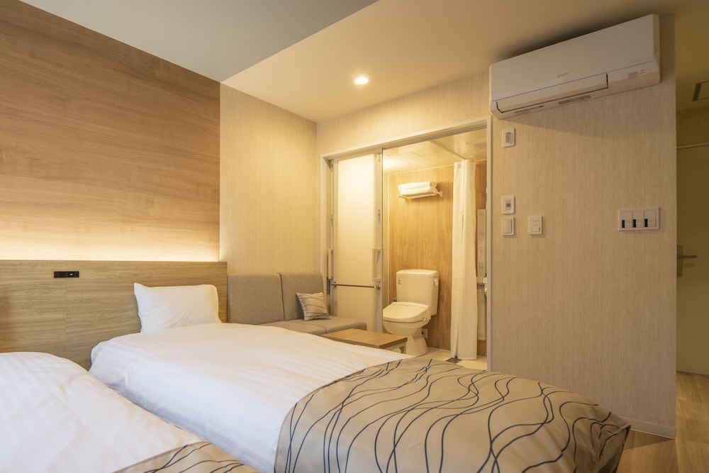 Universal Twin Room, Non Smoking - Photo 2