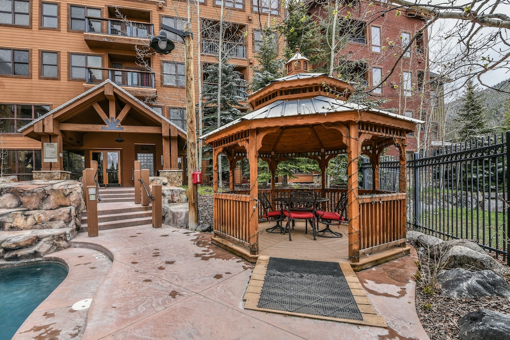 Superior Condo, 1 Bedroom, Patio, Resort View (Springs 8806) photo 2