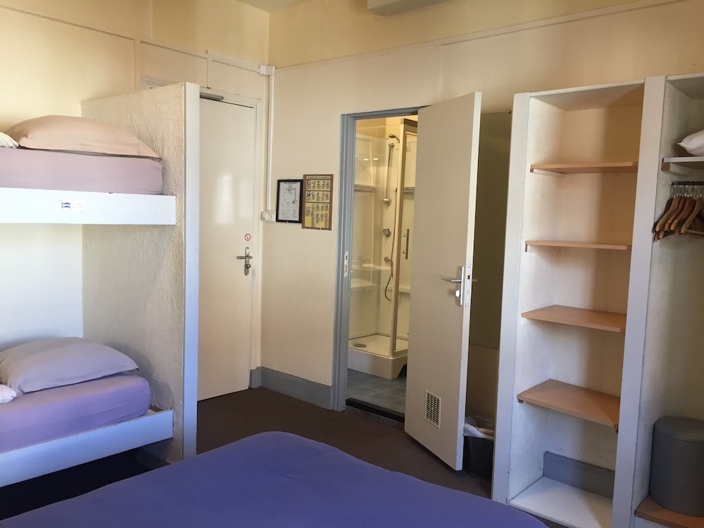 Standard Triple Room - Photo 2