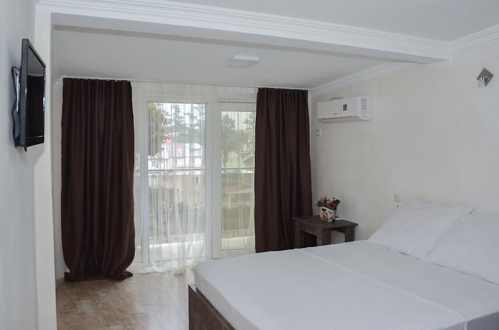Deluxe Double Room, Balcony photo 2