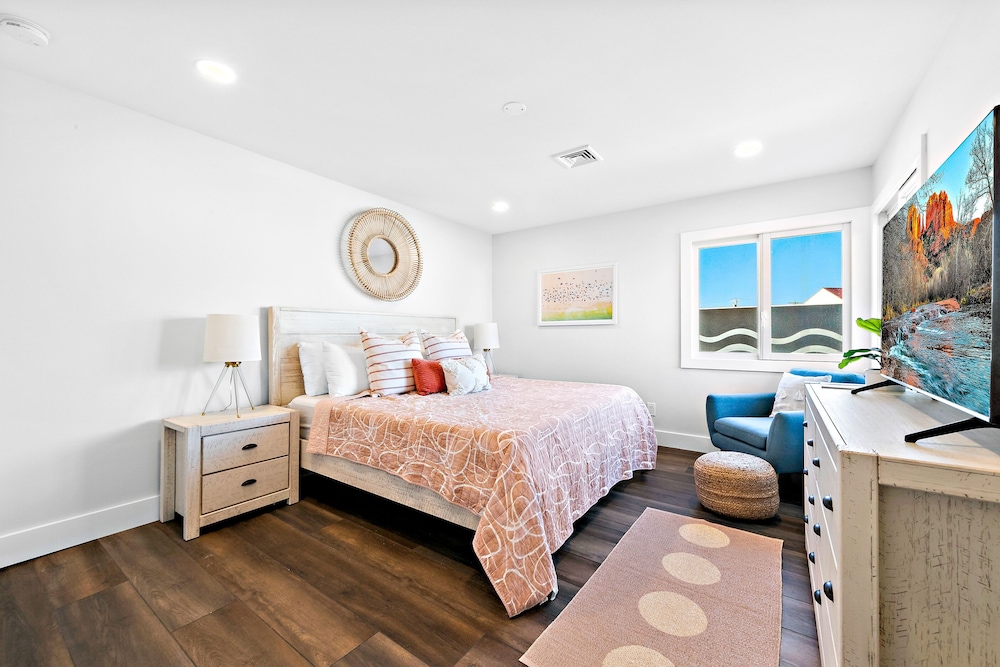 Luxury Penthouse, Balcony, Ocean View photo 2