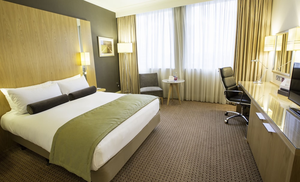 Premium Room, 1 Queen Bed photo 2