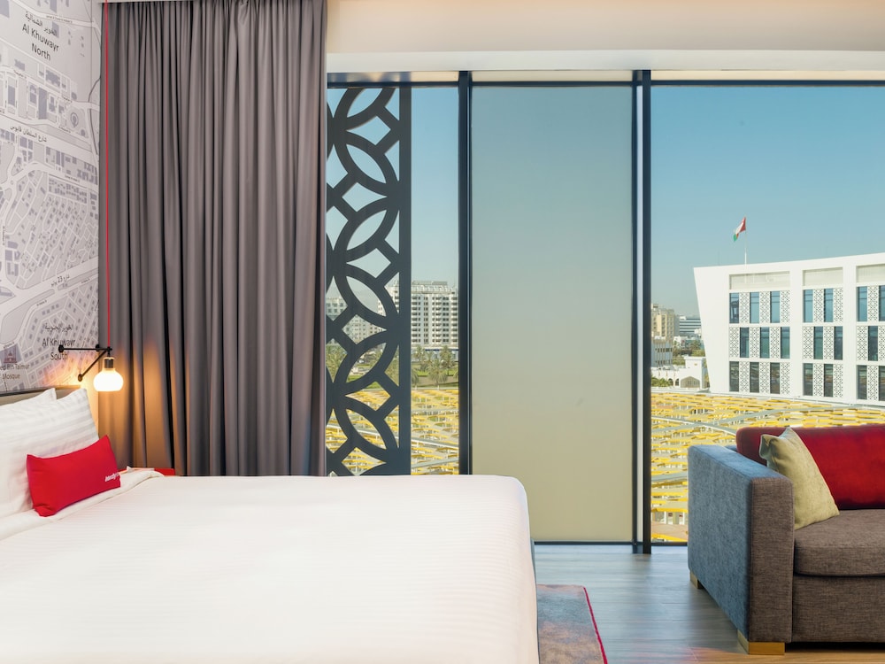 Business Suite - Photo 4