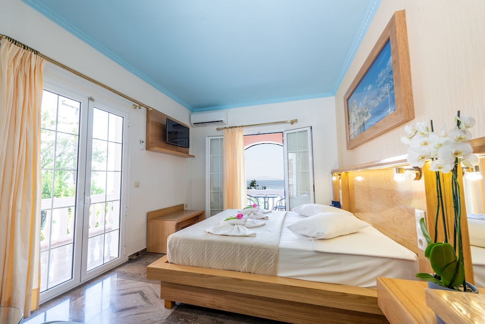 Double Room - Photo 4