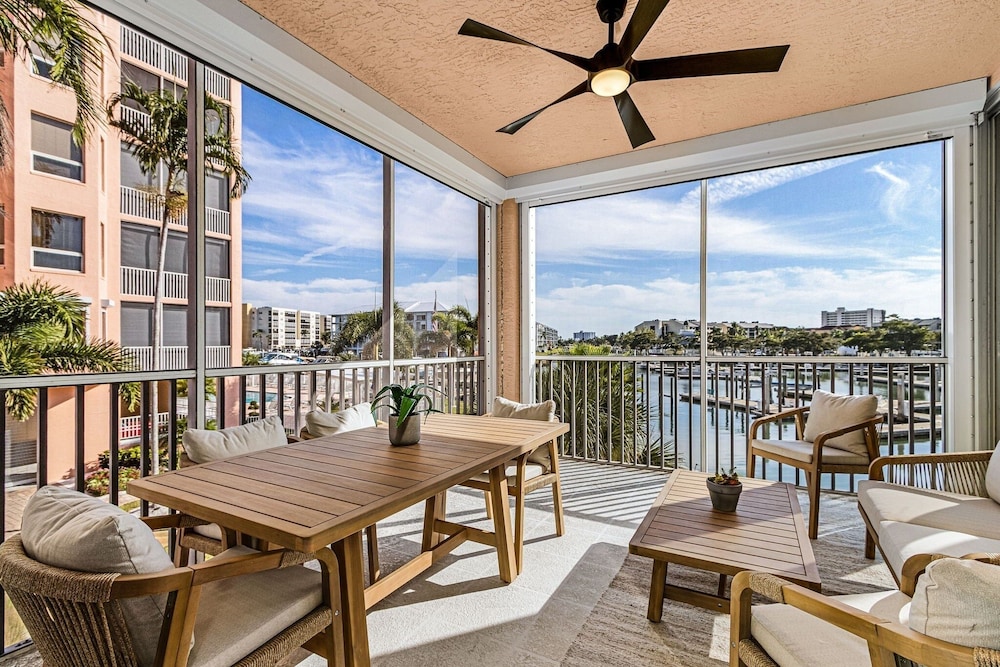 Condo, 3 Bedrooms