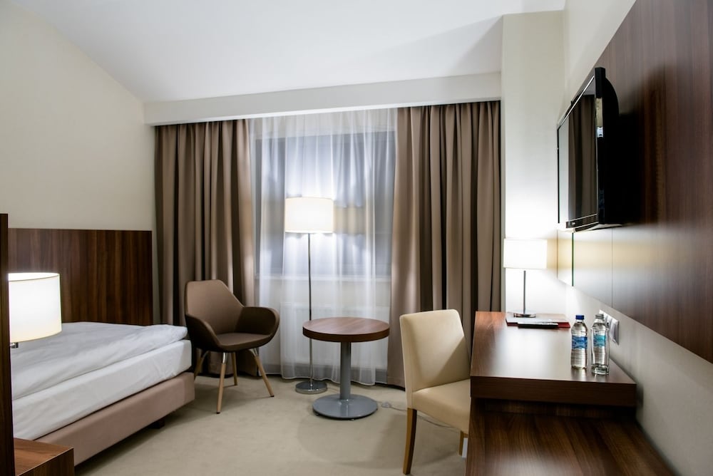 Basic Single Room, 1 Bedroom, Private Bathroom photo 2