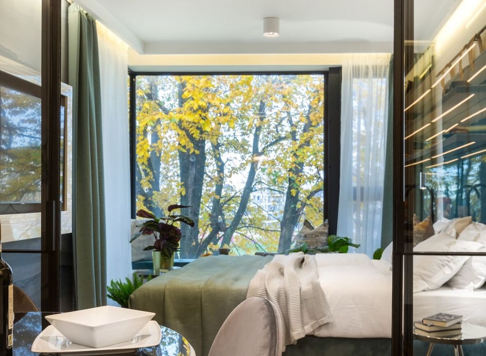 Premium Apartment, 3 Bedrooms, Balcony, River View - Photo 6