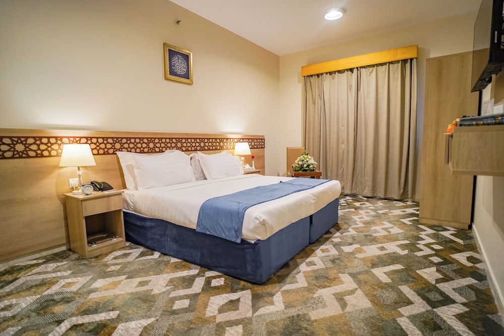Twin Room - Photo 1