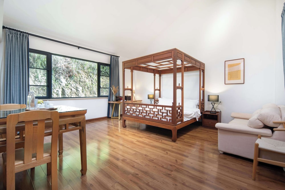 Signature Duplex, Mountain View