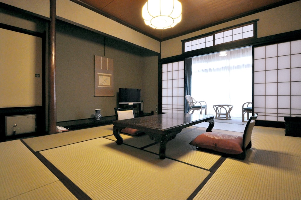 Japanese Style Room for 4 guests - Photo 4