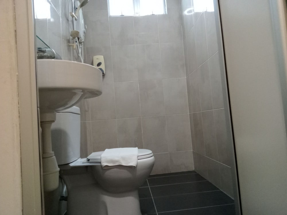 Basic Double Room photo 3