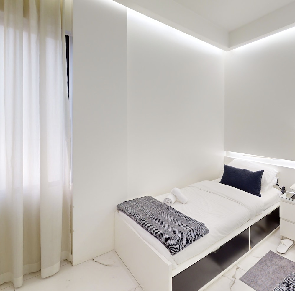 Deluxe Single Room, 1 Bedroom, Non Smoking, Courtyard View