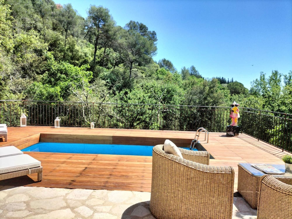 Panoramic Cabin, Private Bathroom, Pool View photo 2