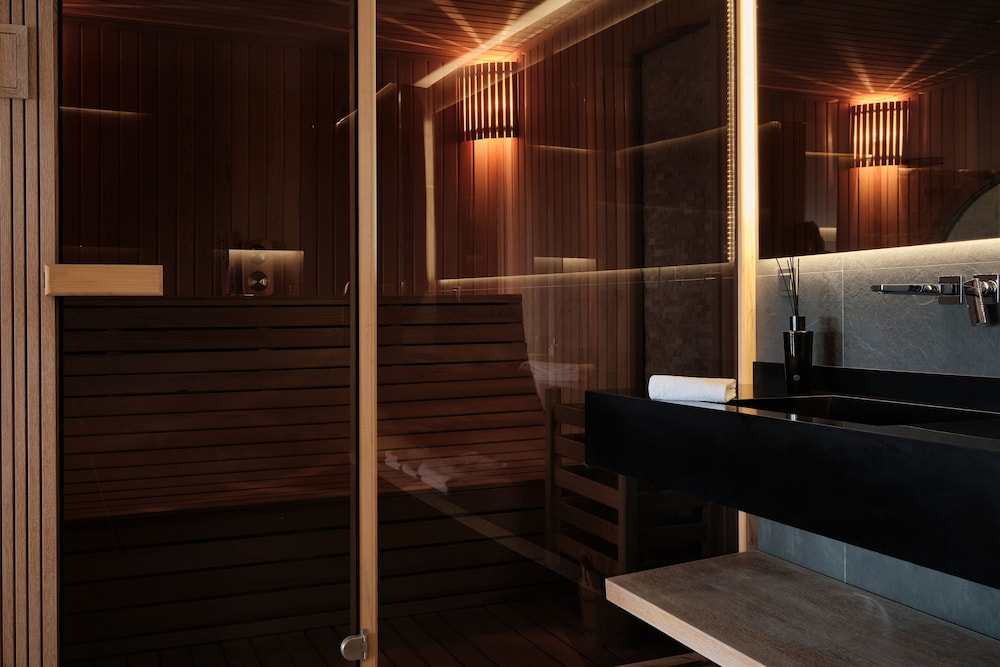 Aqua Suite - Photo 9