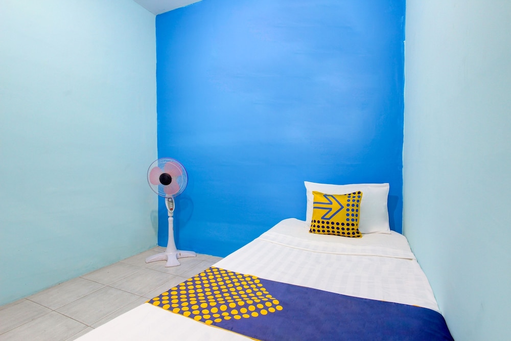 Basic Single Room photo 3
