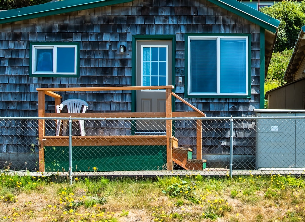 22: One Bedroom Cabin with Kitchen, Sea View photo 3