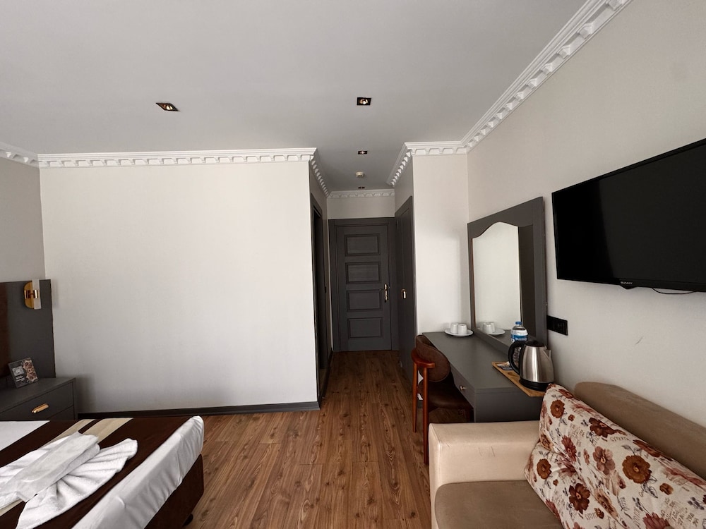 Superior Room, Balcony, City View photo 2