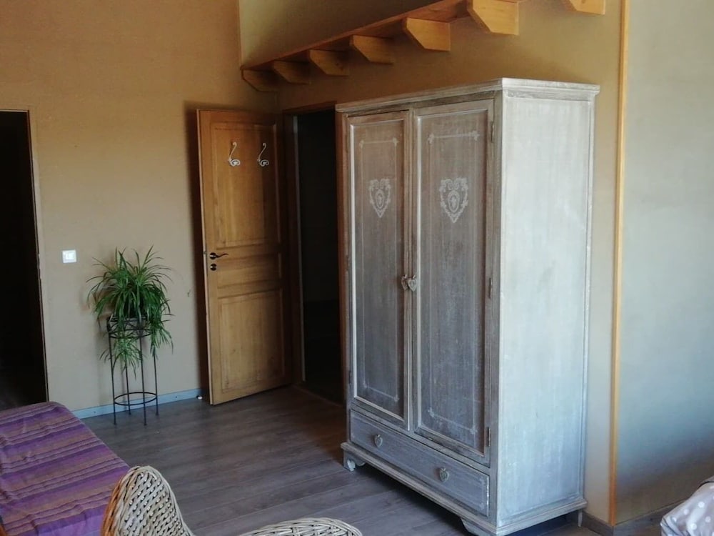 Double Room, Ensuite (Amandier) photo 3