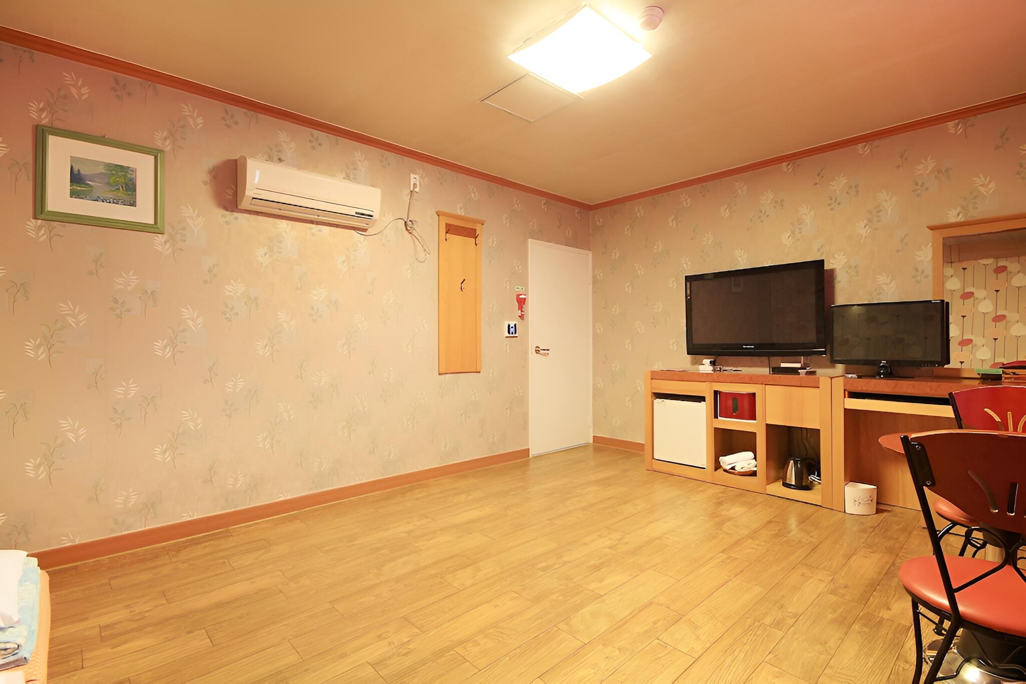 Room (Ondol A) photo 2